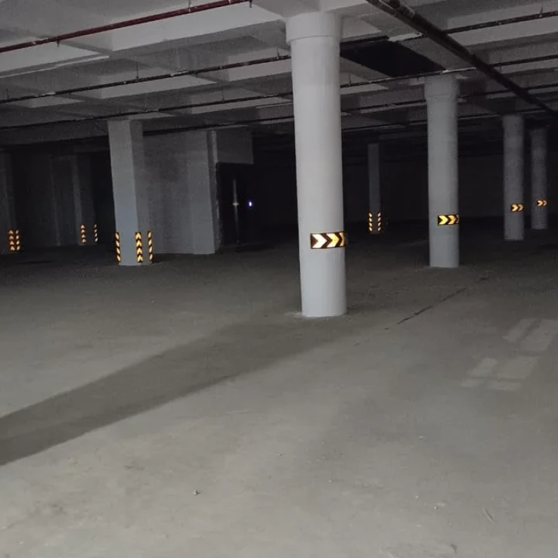 Arrow Reflective for Wall Guard Protector